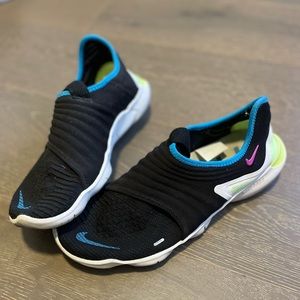 Nike Mens Free Run Sneakers